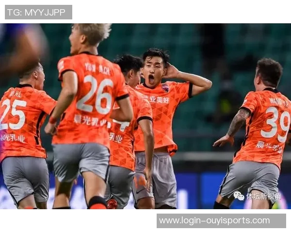 重庆篮球队以64分领跑锦标赛积分榜引发欧冠足球热议 重庆篮球队以64分领跑锦标赛积分榜引发欧冠足球热议